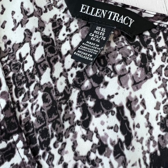 Ellen Tracy Bell Sleeves Animal Print Blouse Size Xl - Picture 7 of 7